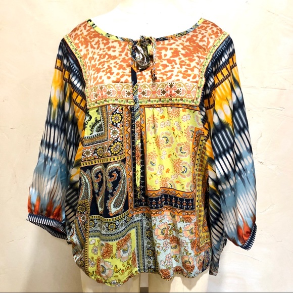 ivy jane Tops - Ivy Jane boho heaven! Retro silky batwing tunic!